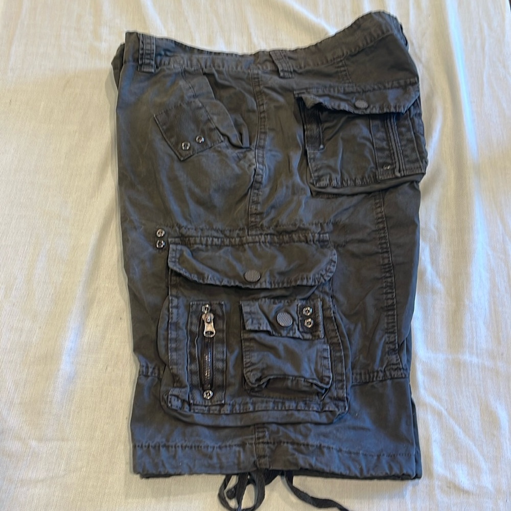 B24012 Vintage BENCH Cargo Shorts Pants Skate shorts Airborne SZ LARGE